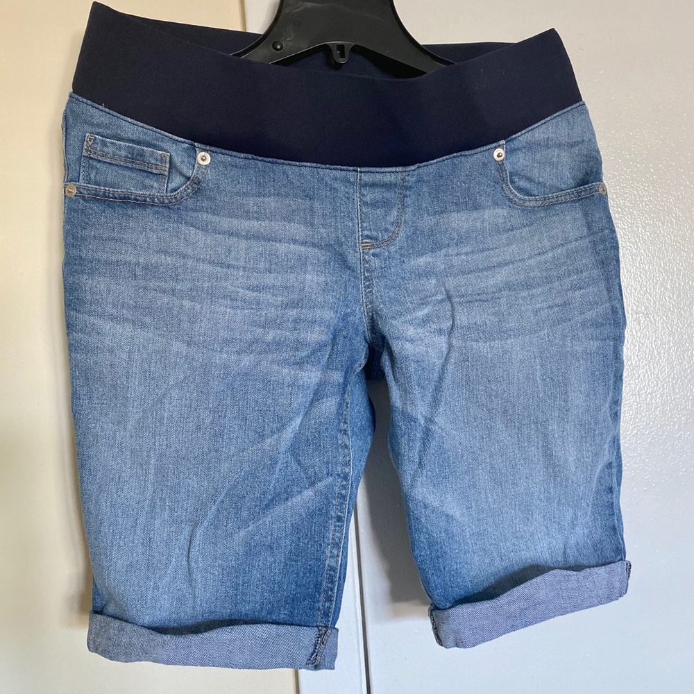 Maternity Jeans shorts/ bermuda size medium 8-10